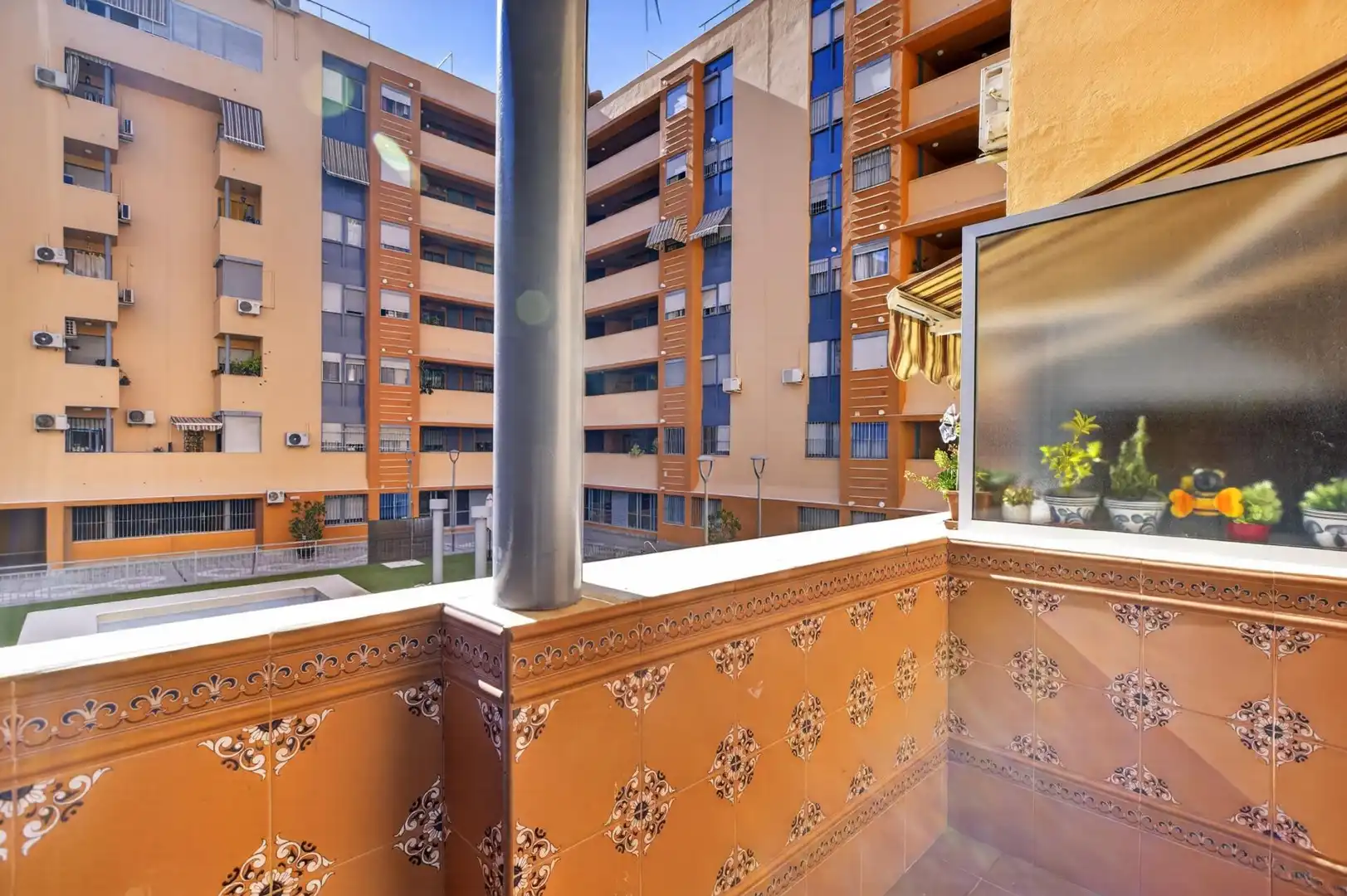 Terraza de Piso en venta en Sevilla con Aire acondicionado, Terraza y Piscina comunitaria