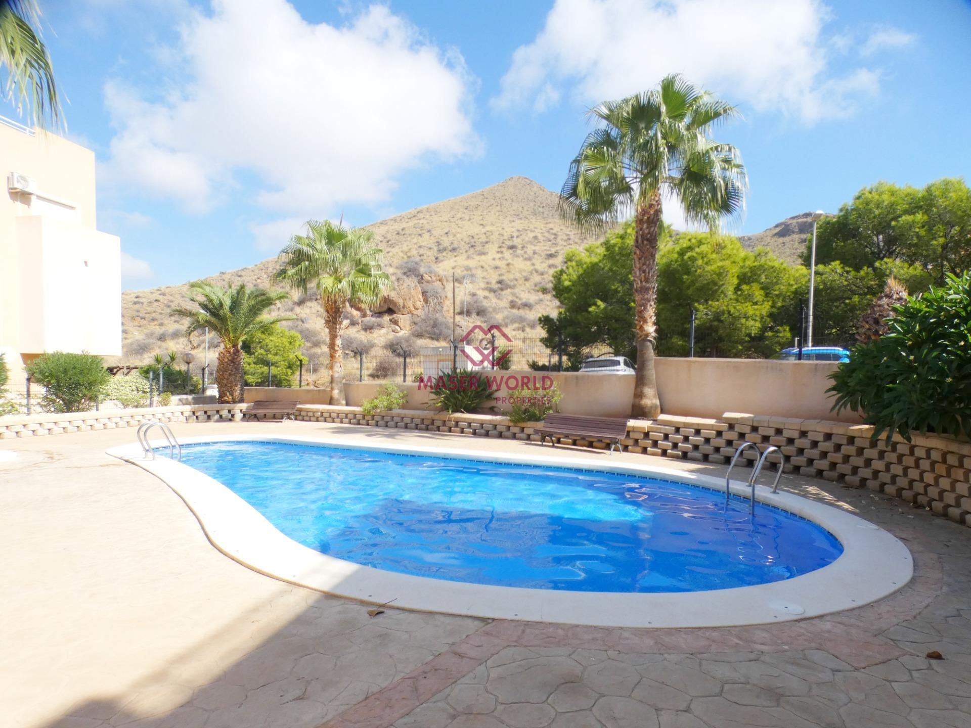 Piscina de Àtic en venda en Cartagena amb Aire condicionat, Calefacció i Terrassa