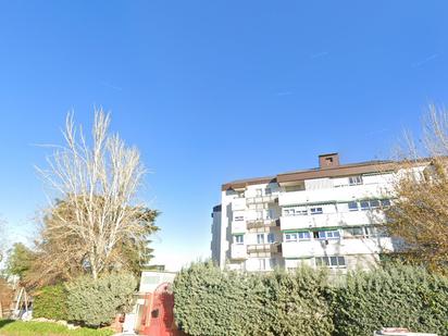 Vista exterior de Pis en venda en Coslada amb Terrassa i Balcó