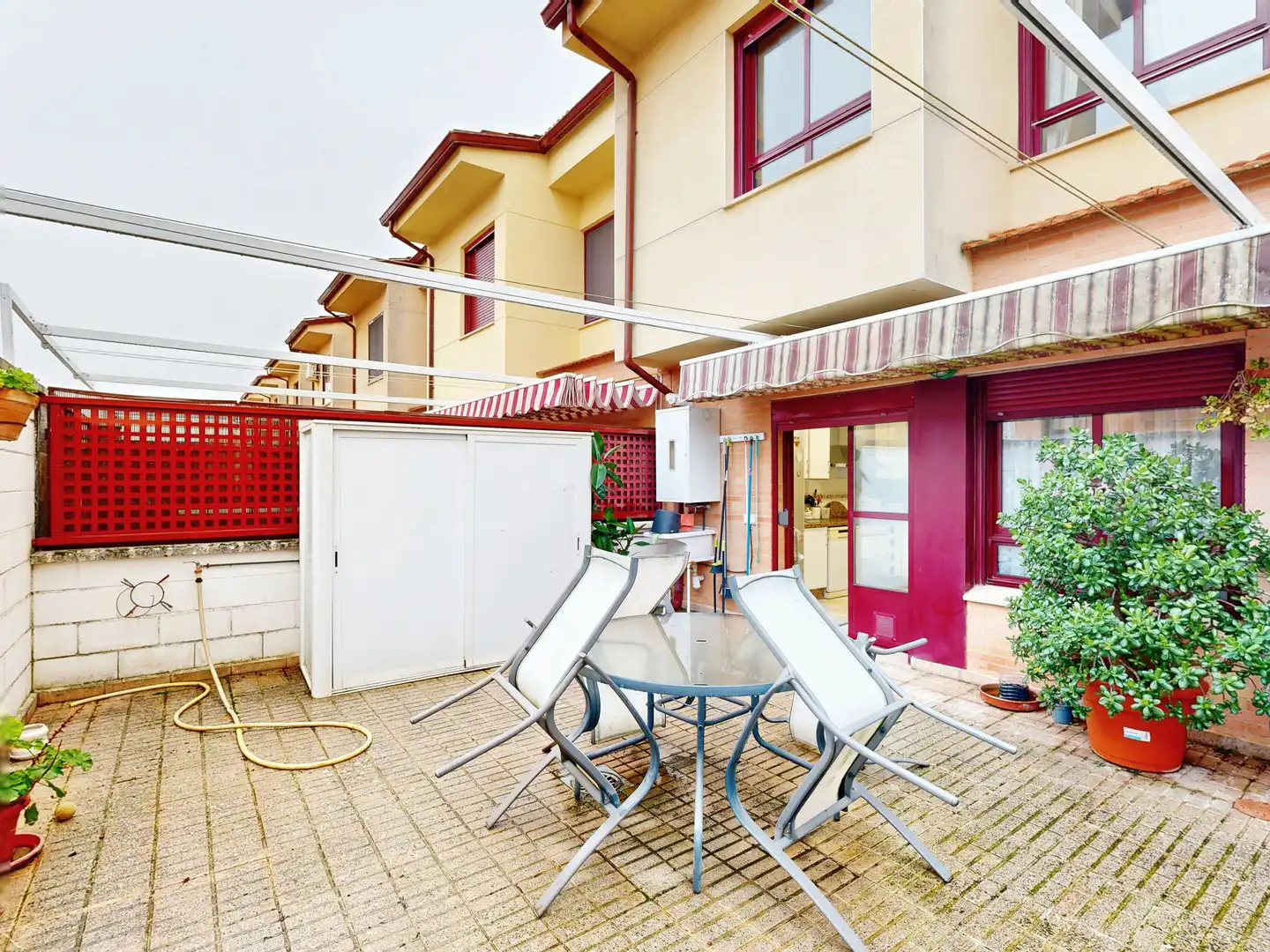 Terraza de Casa adosada en venta en Cáceres con Calefacción y Trastero
