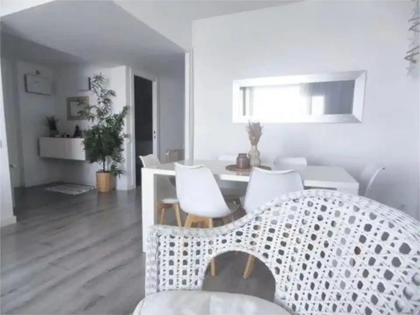 Esszimmer von Dachboden zum Verkauf in Blanes mit Schwimmbad und Balkon