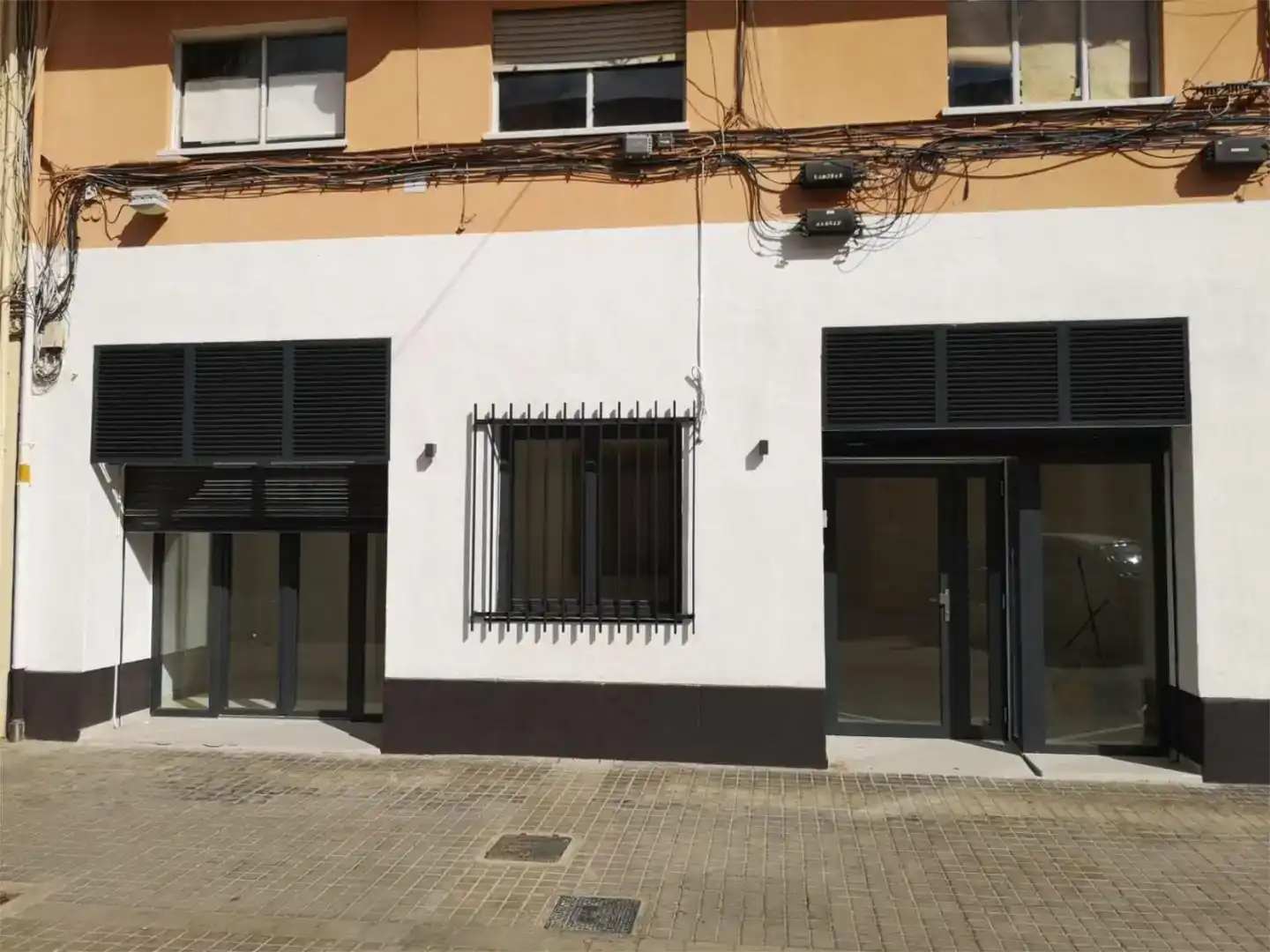 Vista exterior de Local de alquiler en Valencia con Aire acondicionado