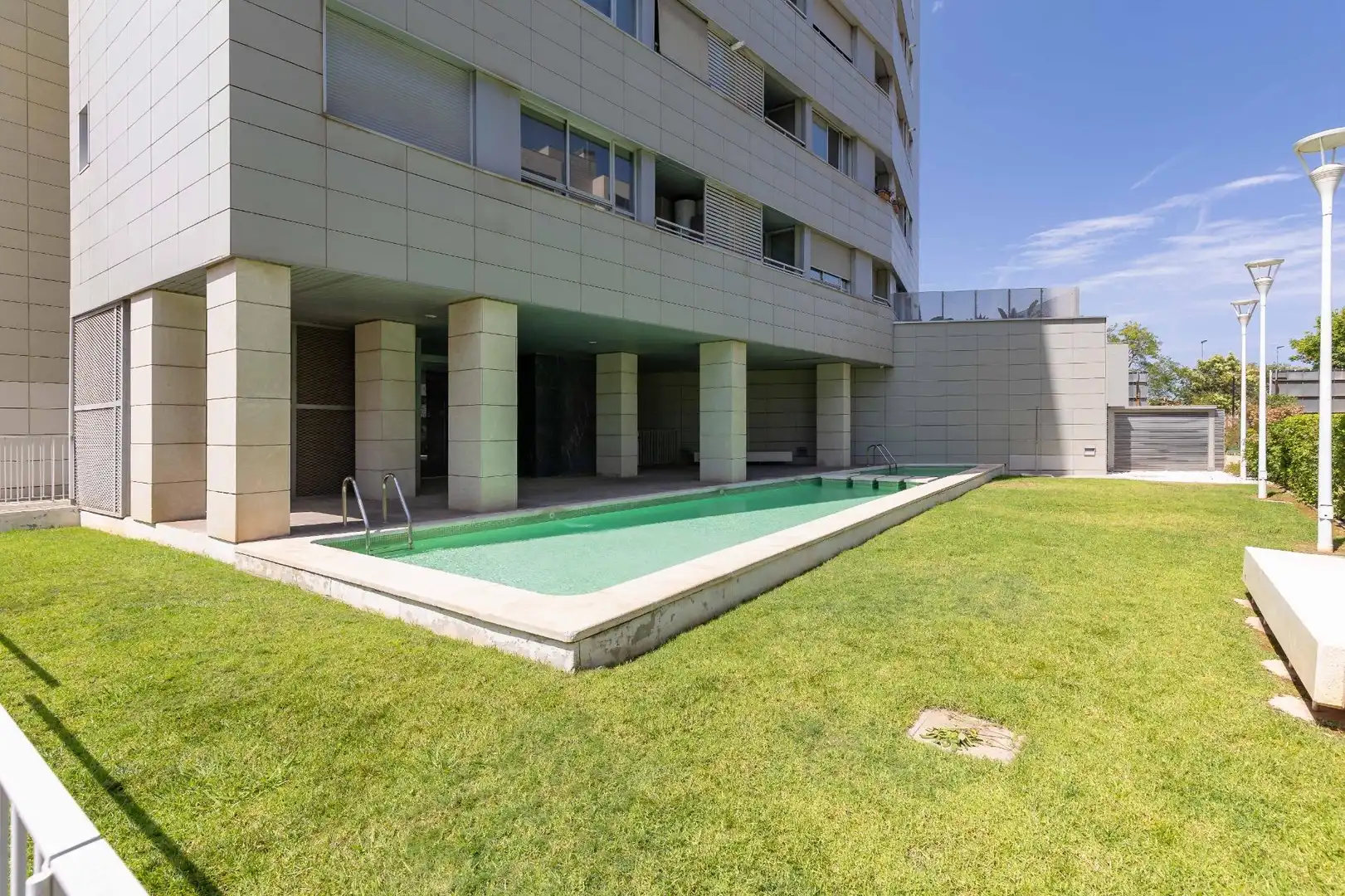 Piscina de Pis en venda en Valencia amb Aire condicionat, Jardí privat i Parquet