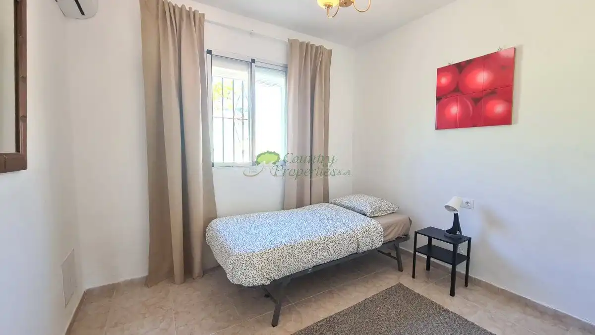 Habitación de Finca rústica en venta en Vélez-Málaga con Aire acondicionado, Jardín privado y Terraza