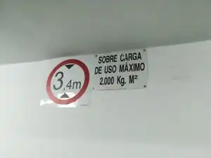 Aparcament de Nau industrial en venda en Madrid