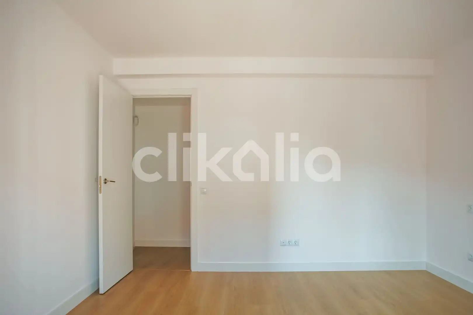 Bedroom of Flat for sale in Alcobendas  with Air Conditioner, Heating and Terrace
