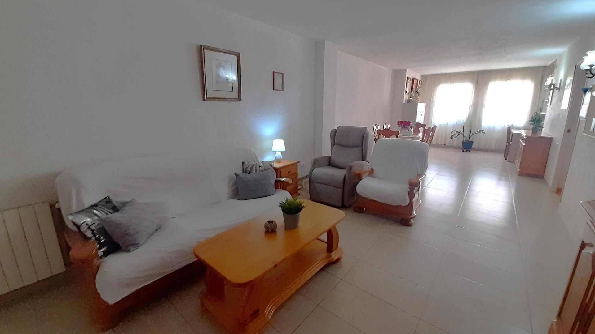 Sala d'estar de Pis en venda en Sant Carles de la Ràpita amb Calefacció