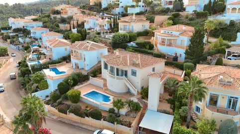 Villa con vistas panorámicas al mar en Porta de Orba  4 dormitorios, piscina y ascensor