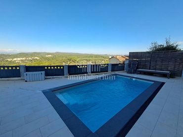 Casa amb piscina en venda a Calle Sant Damià
