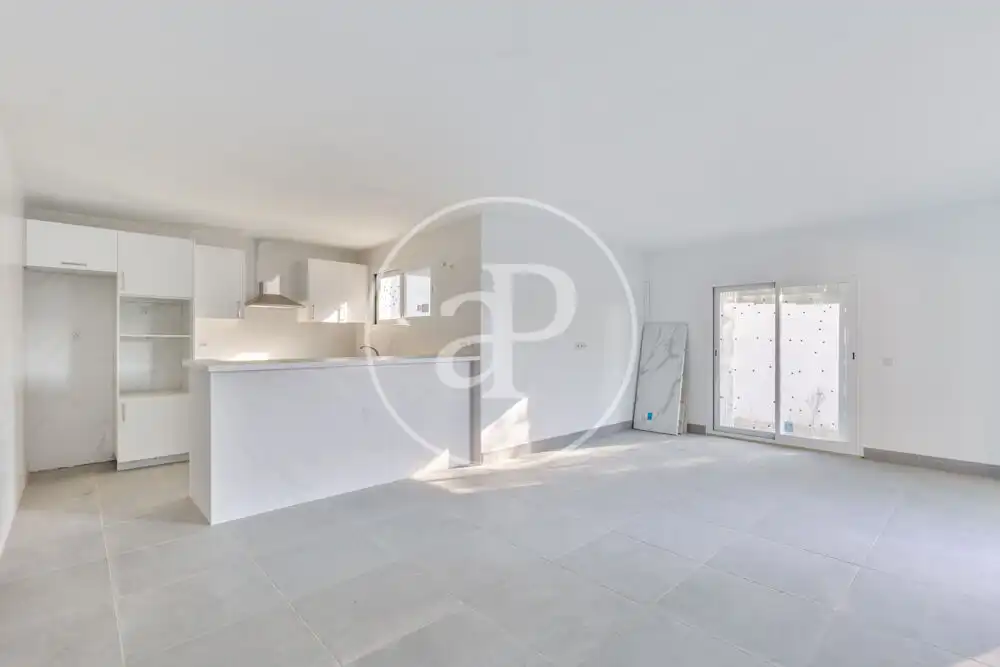 Casa aparellada amb terrassa en venda a Godelleta, imagen 5