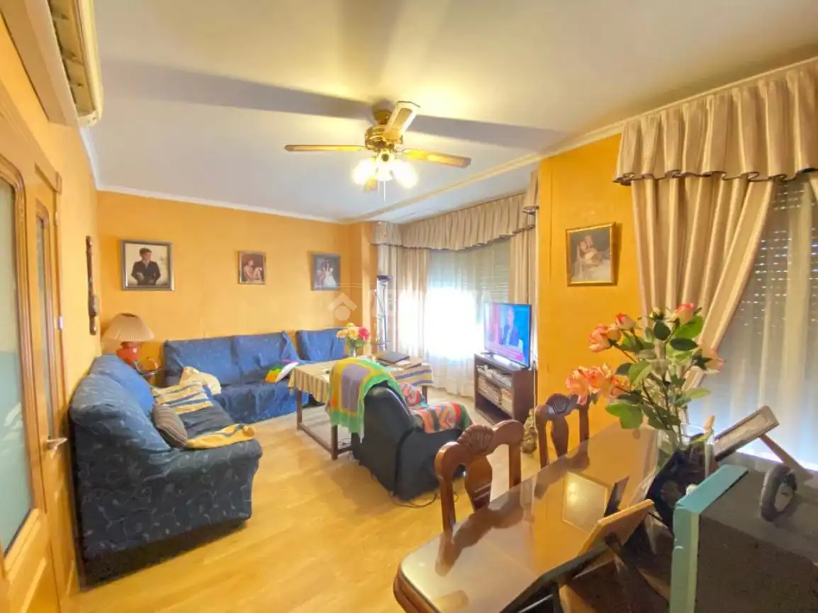 Wohnzimmer von Wohnung zum Verkauf in Puente Genil mit Terrasse und Balkon