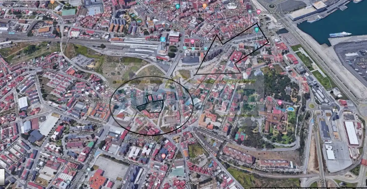 Außenansicht von Residential zum Verkauf in Algeciras