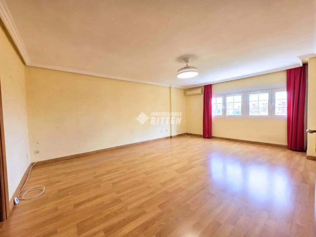 Flat with terrace for sale in Calle Ramón y Cajal 25, imagen 6
