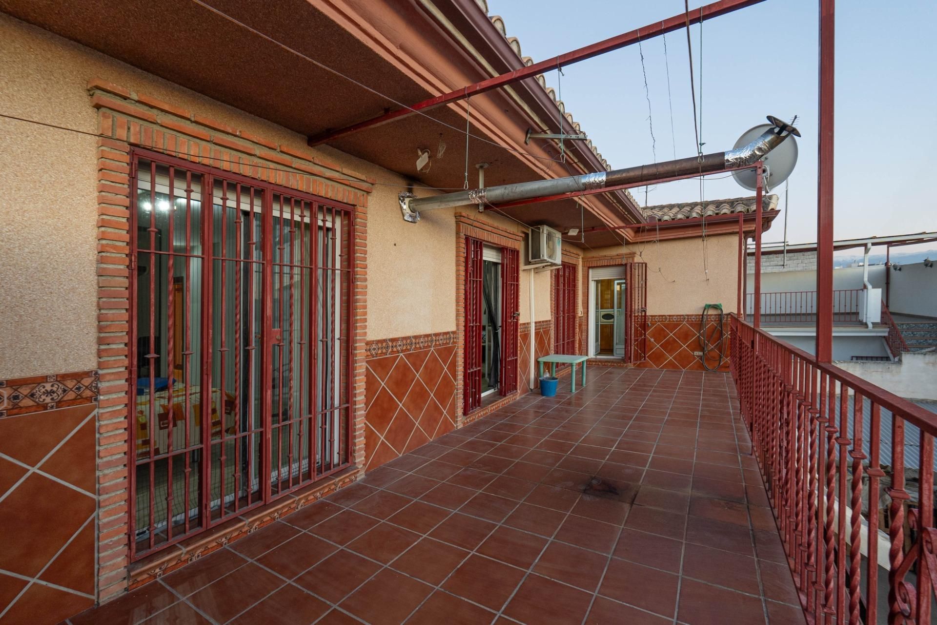 Terrace of House or chalet for sale in Atarfe  with Air Conditioner, Heating and Private garden