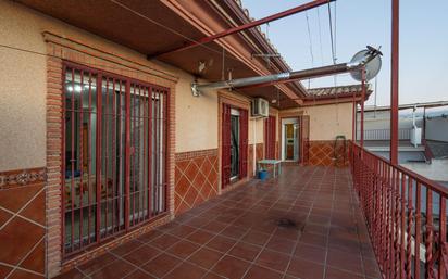 Terrace of House or chalet for sale in Atarfe  with Air Conditioner, Heating and Private garden