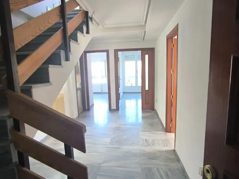 Wohnung zur Miete in Ciudad Real Capital mit Terrasse und Balkon