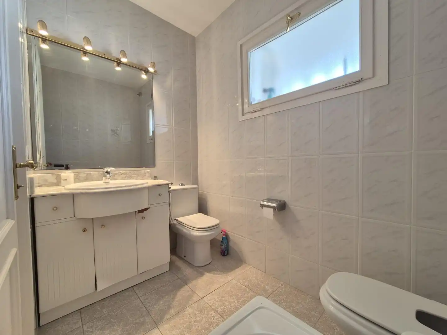Baño de Piso en venta en El Vendrell con Terraza y Amueblado