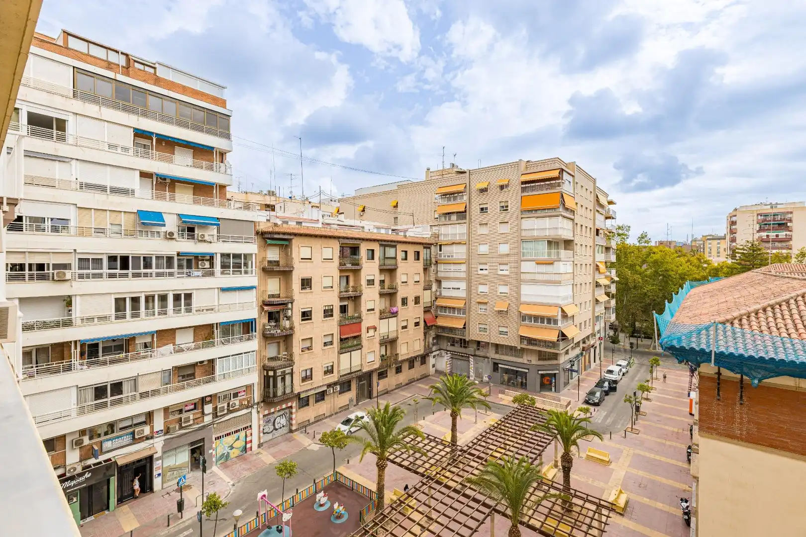 Vista exterior de Pis en venda en Murcia amb Parquet
