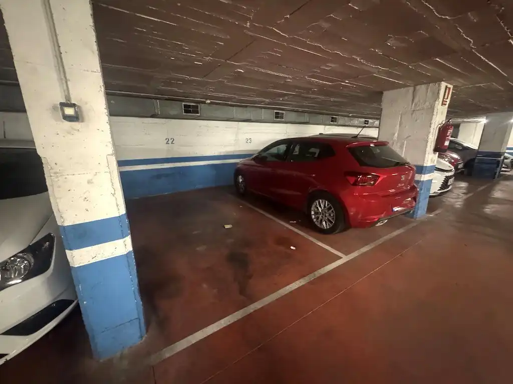Parkplatz von Garage zur Miete in Barcelona