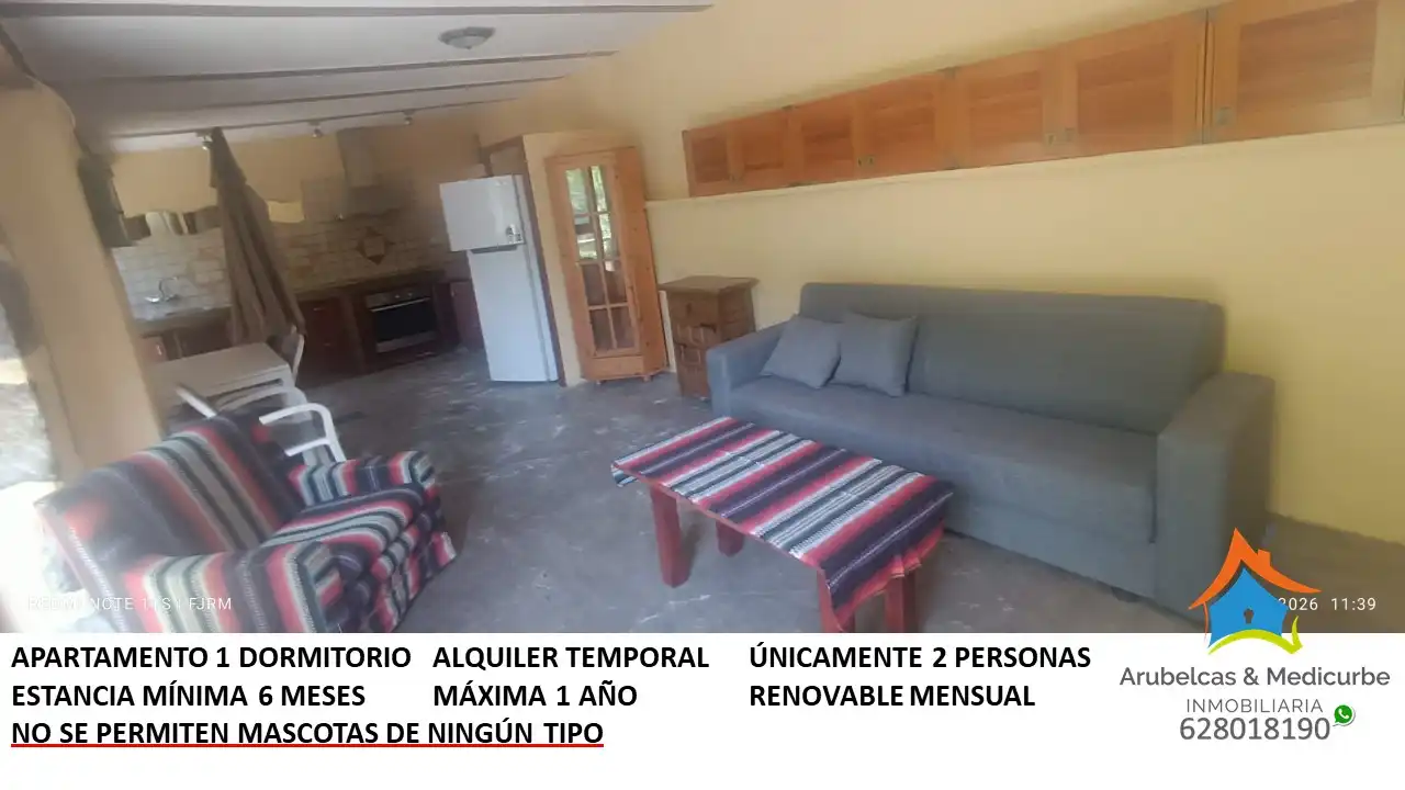Sala d'estar de Finca rústica de lloguer en Telde amb Jardí privat, Moblat i Rentadora