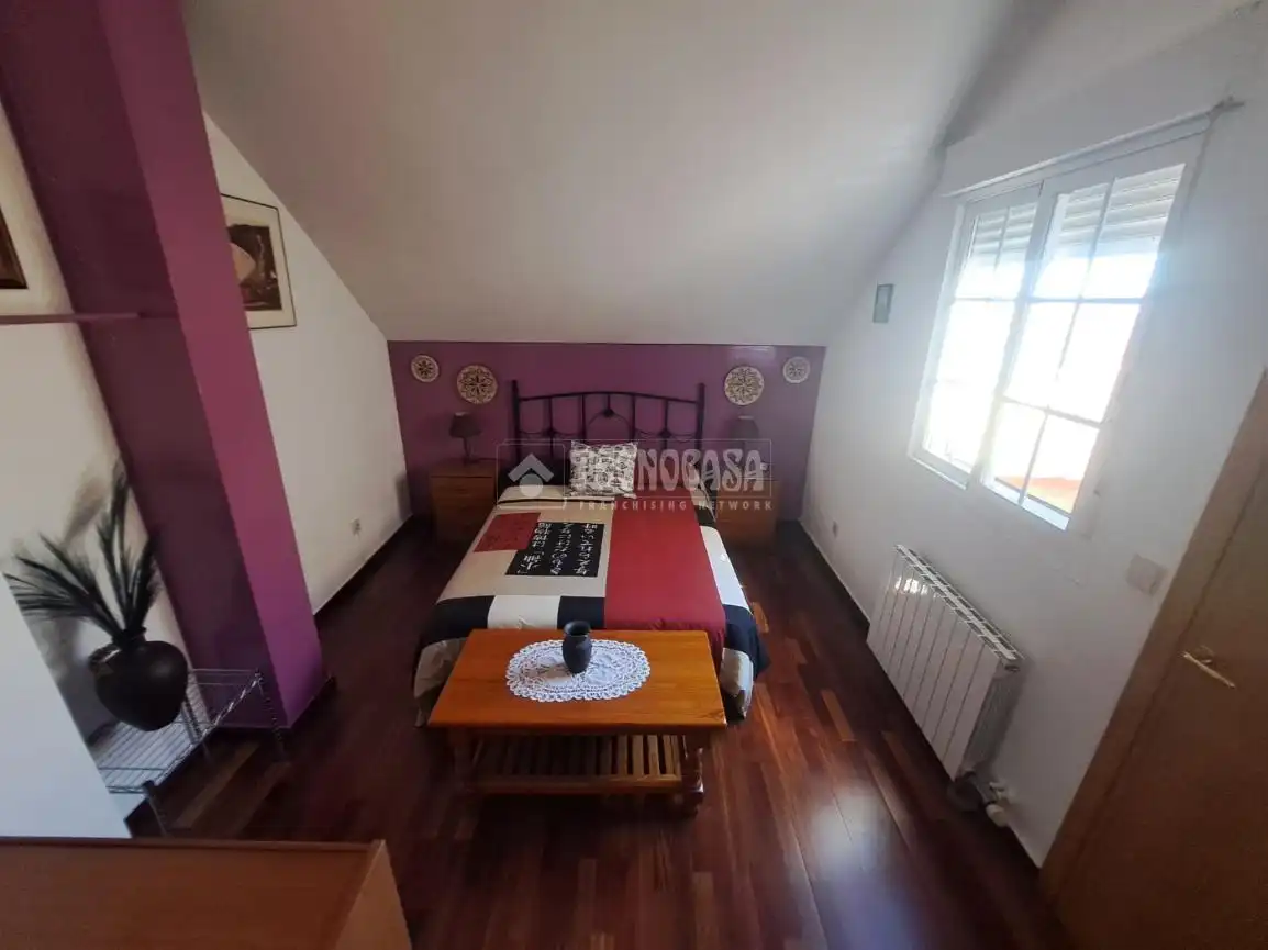 Habitación de Casa adosada en venta en María de Huerva con Aire acondicionado, Calefacción y Jardín privado