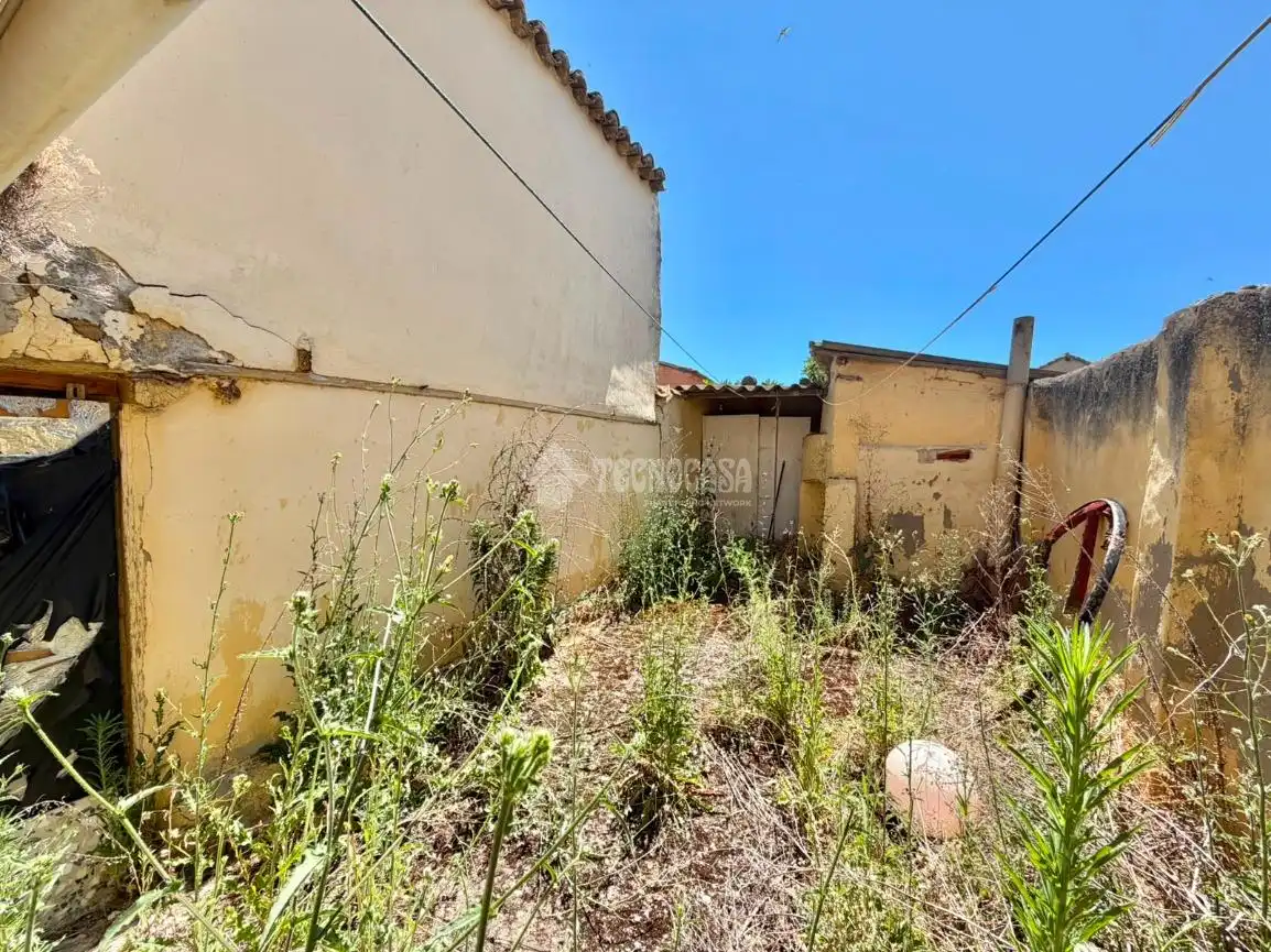 Casa adosada en venta en Ribas de Campos con Terraza