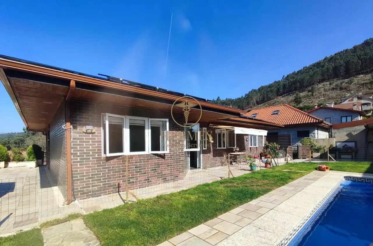 Vista exterior de Casa o chalet en venta en Mos con Calefacción, Jardín privado y Terraza