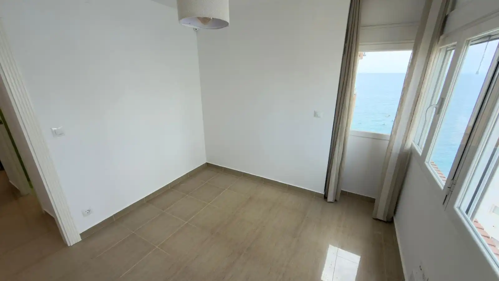 Schlafzimmer von Wohnung zum Verkauf in Benidorm mit Klimaanlage, Heizung und Terrasse