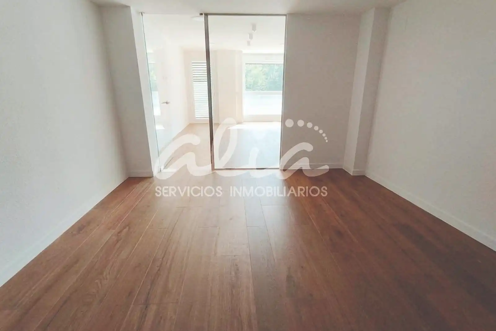 Living room of Office for rent in Pinto  with Air Conditioner, Heating and Terrace