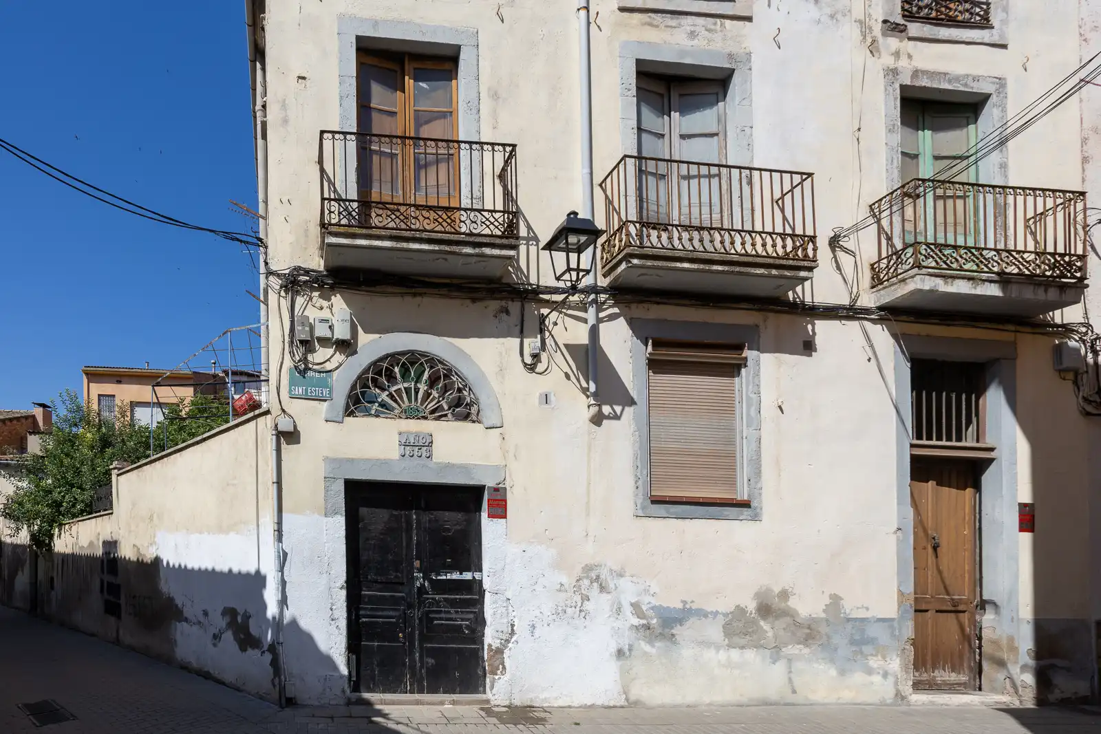 Exterior view of Houses for sale in Sallent  with Private garden, Balcony and Alarm