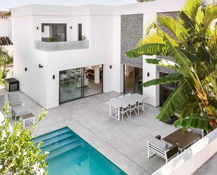 Terrace of House or chalet for sale in Marbella  with Air Conditioner, Private garden and Terrace