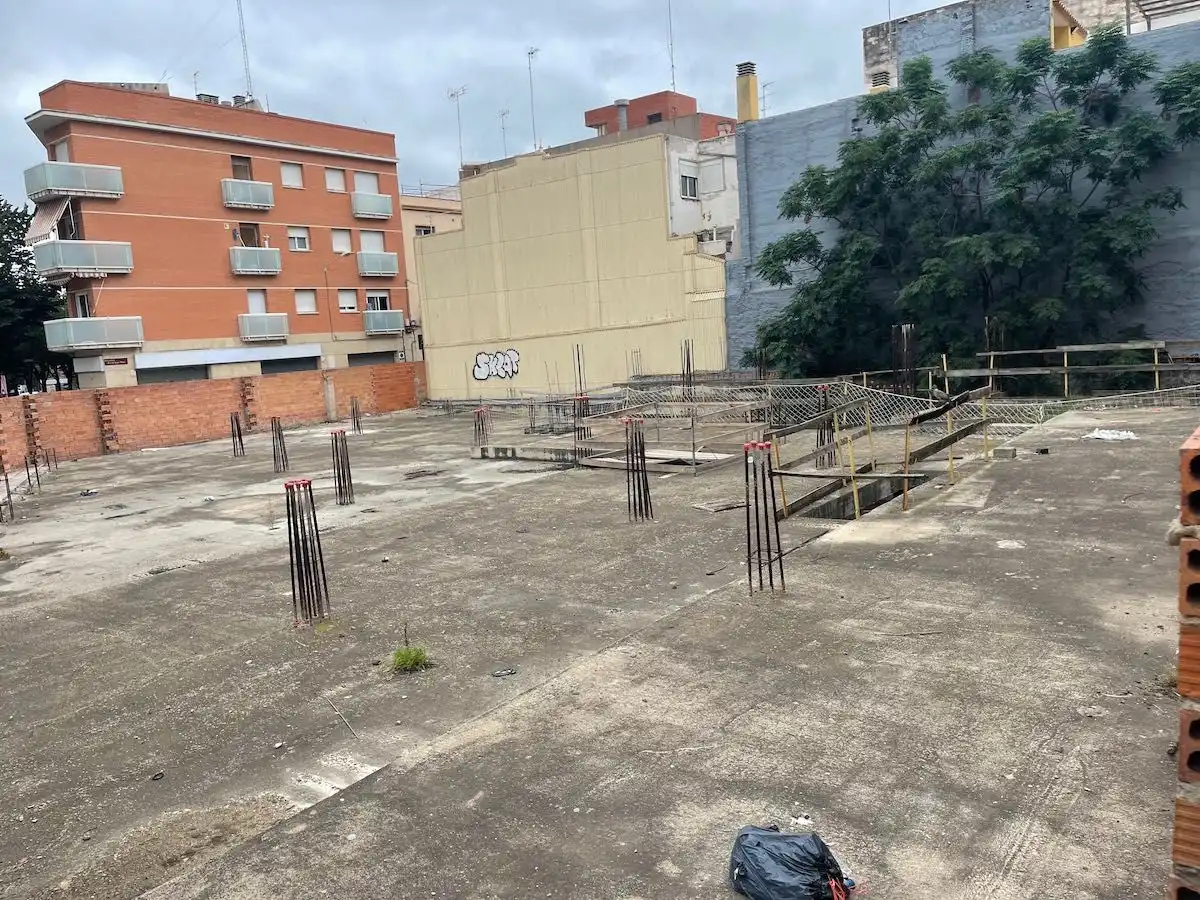 Parkplatz von Gebäude zum Verkauf in Reus