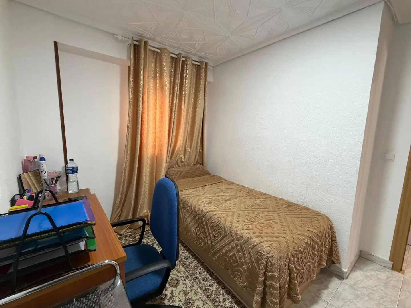 Habitación de Apartamento en venta en Almoradí con Terraza, Amueblado y Balcón