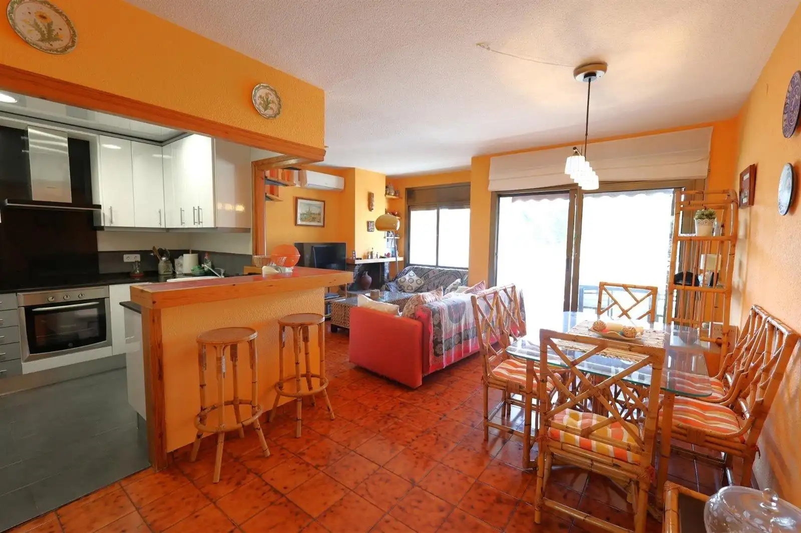 Küche von Wohnung zum Verkauf in El Vendrell mit Klimaanlage, Heizung und Terrasse