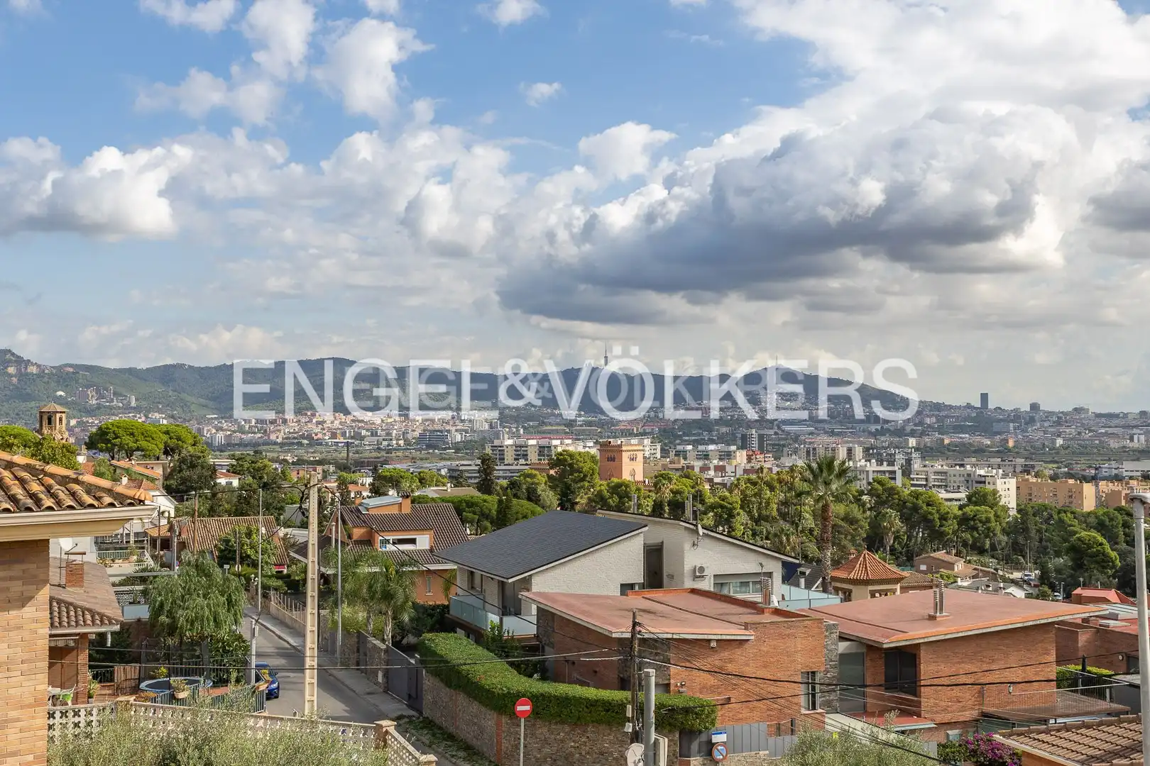 Exterior view of Houses for sale in Sant Boi de Llobregat  with Air Conditioner, Heating and Private garden