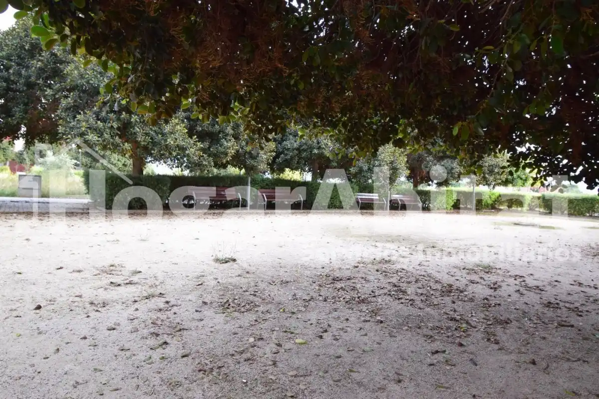 Terreno residencial en venta en Calle JOAQUIM RODRIGO, imagen 4