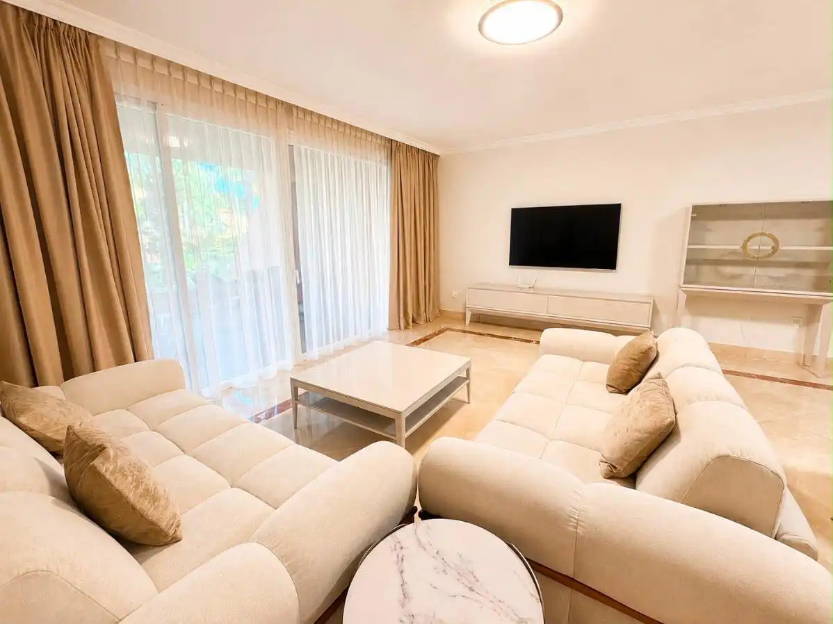 Living room of Ground floor for rent in Marbella  with Air Conditioner, Terrace and Swimming Pool