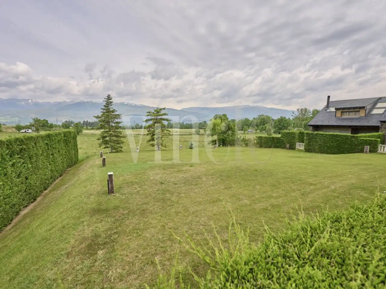 Casa adosada en venda en Alp amb Calefacció, Jardí privat i Parquet