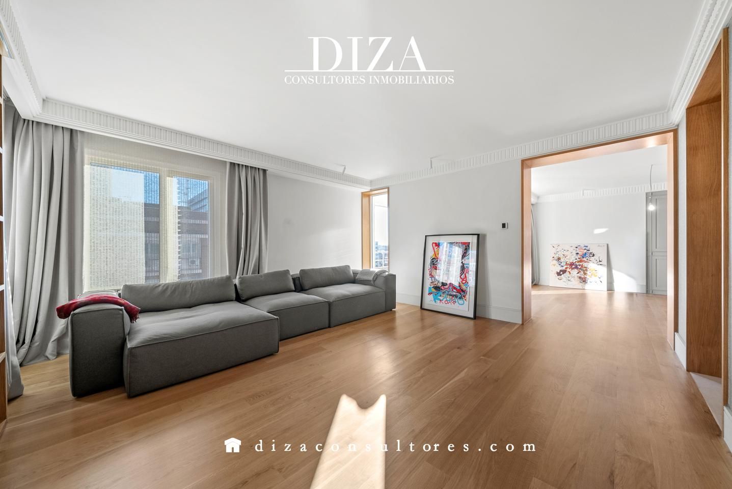 Living room of Flat for sale in  Madrid Capital  with Air Conditioner, Terrace and Storage room