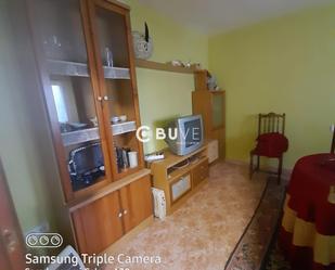 Sala d'estar de Pis en venda en Laguna de Negrillos amb Calefacció, Terrassa i Traster