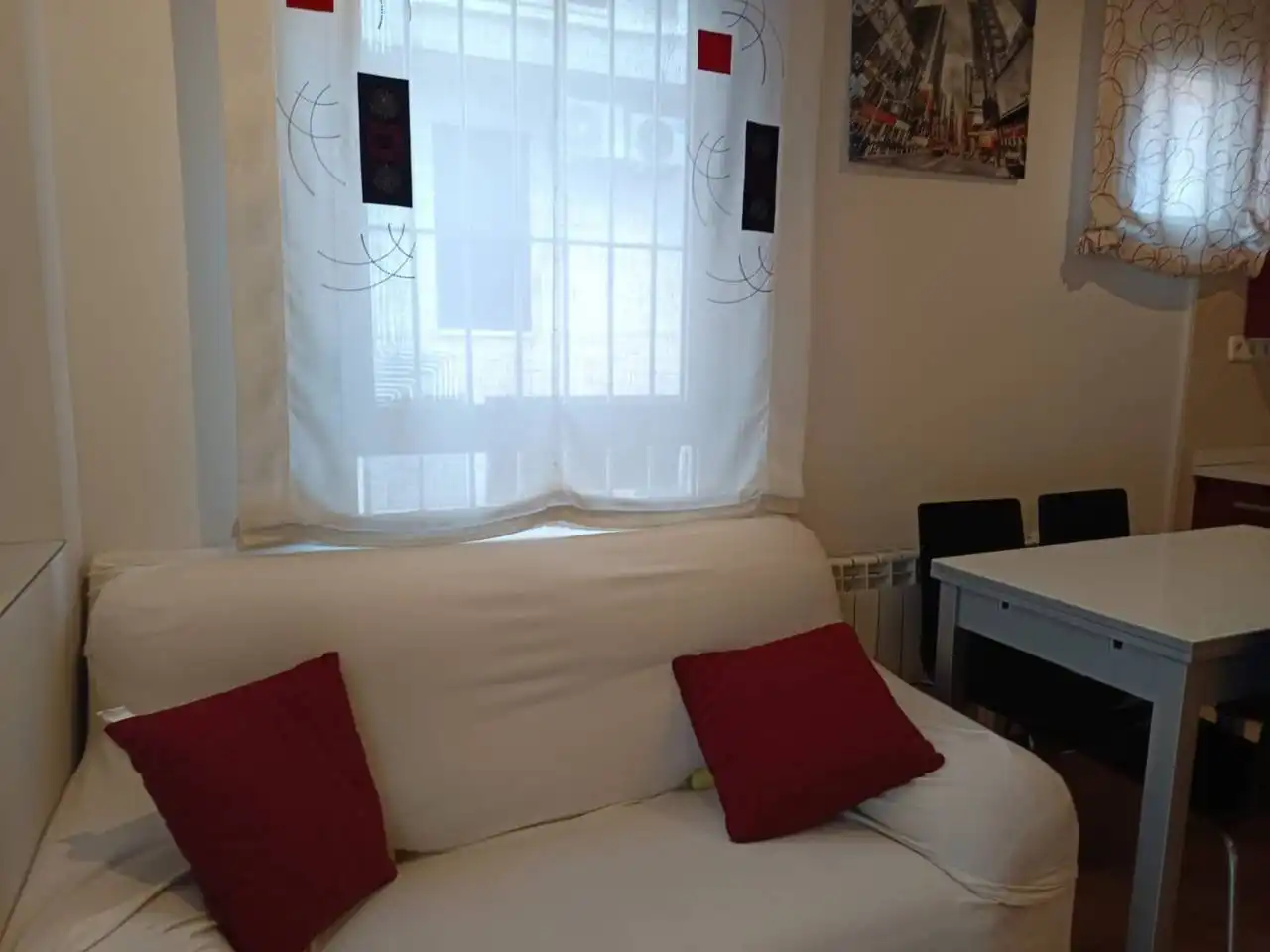 Habitación de Apartamento de alquiler en Toledo con Aire acondicionado, Calefacción y Trastero