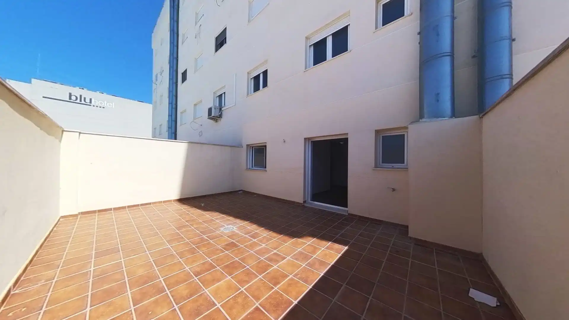 Vista exterior de Piso en venta en Almansa con Calefacción, Parquet y Terraza