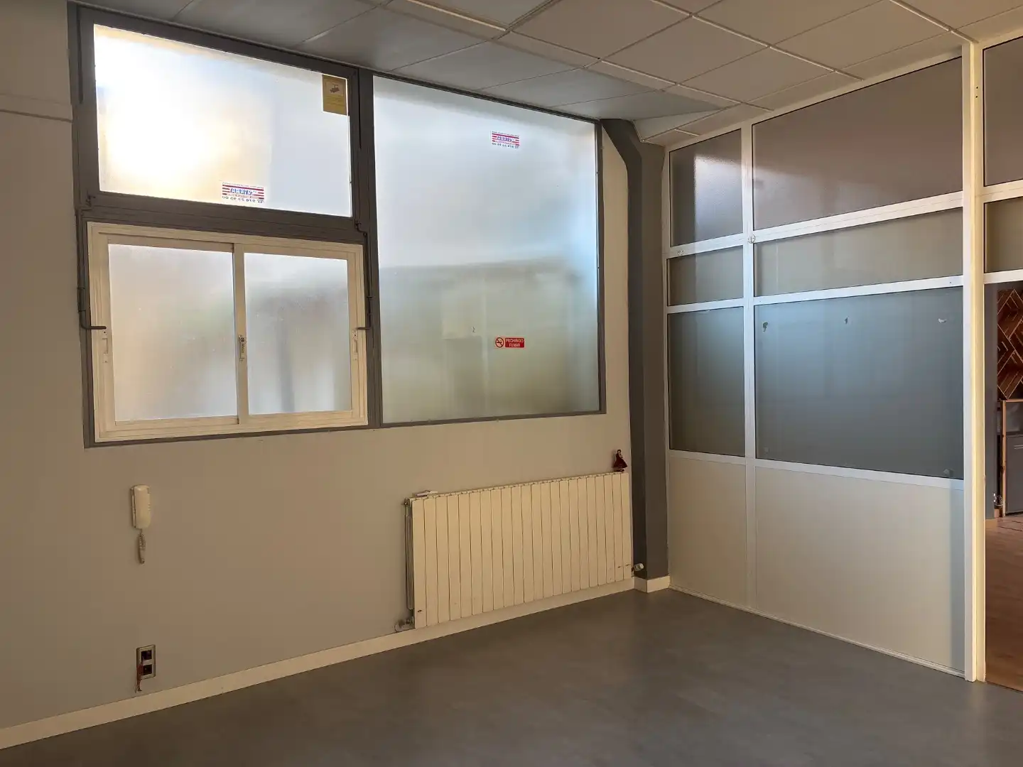 Commercial properties for rent in Zaragoza  with Air Conditioner, Heating and Parquet flooring
