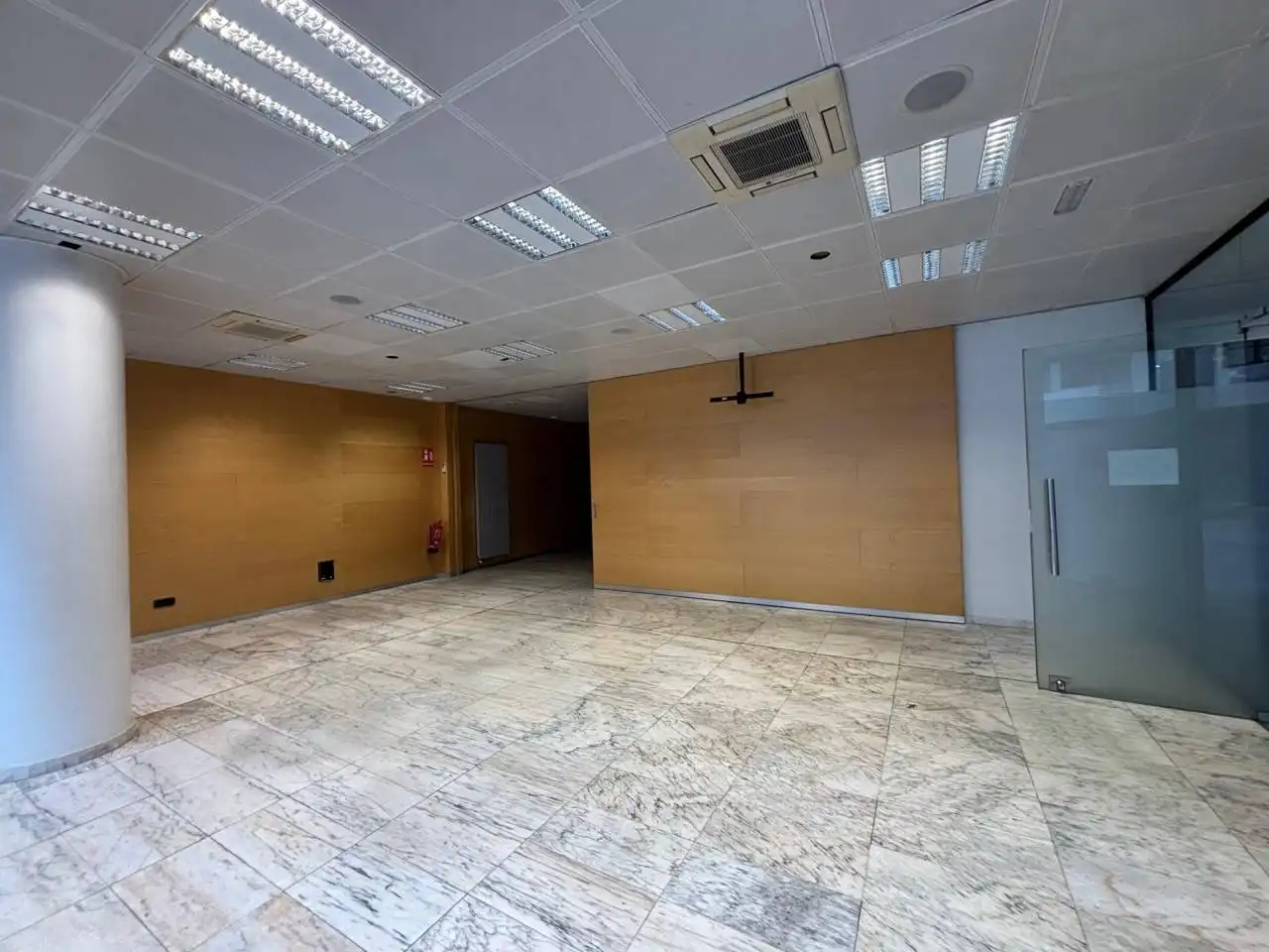 Local comercial de lloguer a Calle avinguda del Fener edifici el Forestal, imagen 11