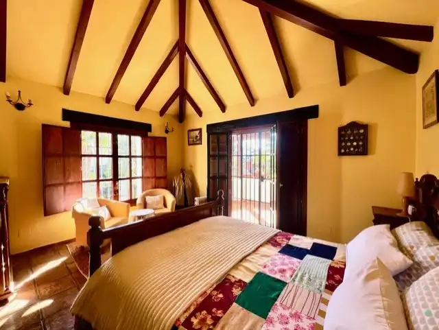 Habitación de Casa o chalet en venta en Marbella con Aire acondicionado, Calefacción y Jardín privado
