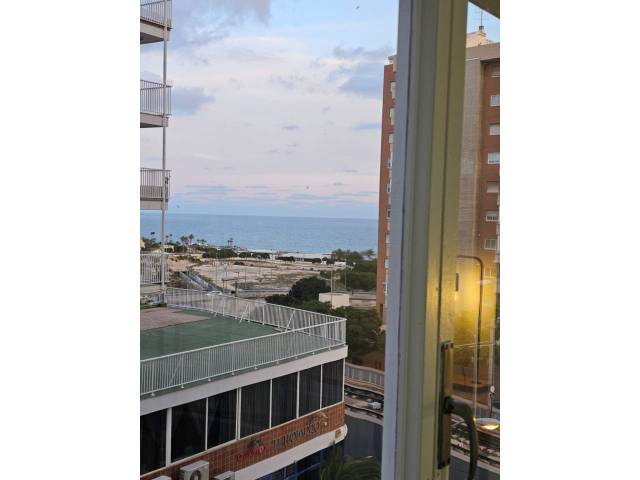 Piso en Alquiler en Calle Turina en Pla de Bon Repós