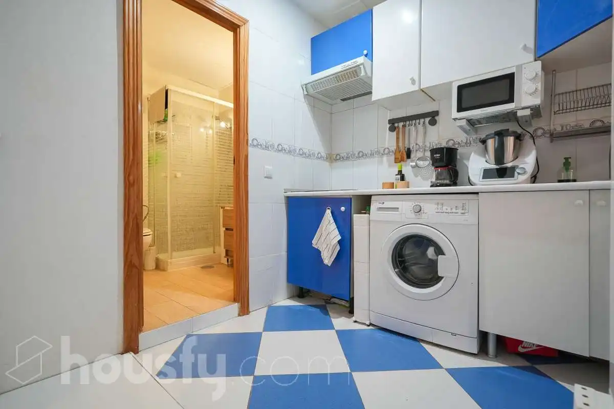 Kitchen of Flat for sale in Madrid  with Heating and Furnished