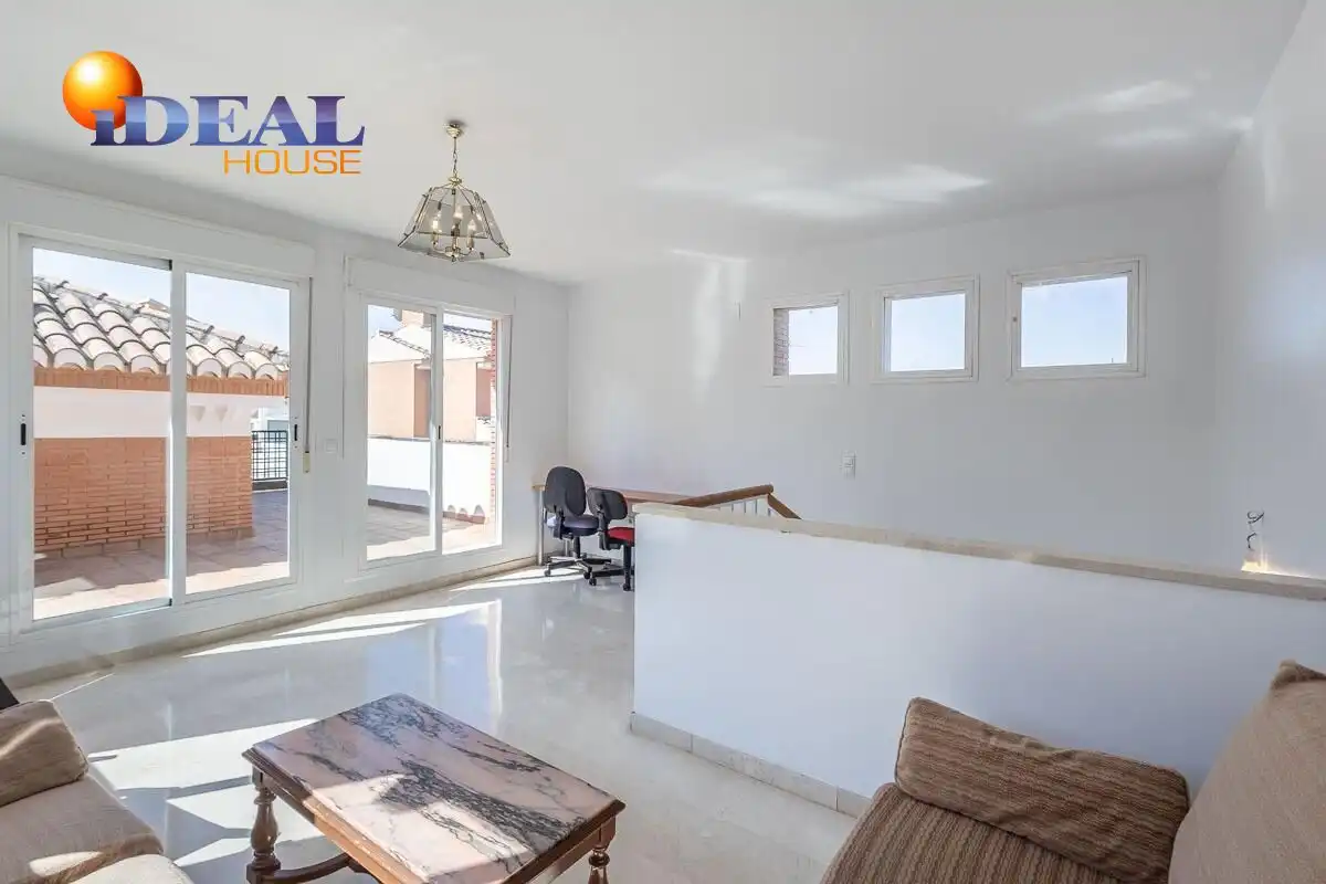 House with terrace for sale in Calle LIMA, imagen 37
