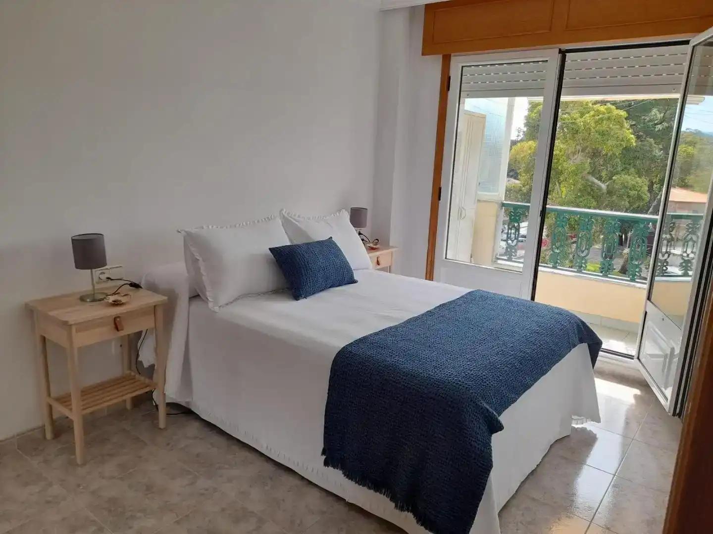 Schlafzimmer von Wohnung zur Miete in Vilagarcía de Arousa mit Möbliert und Balkon