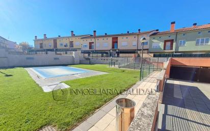 Exterior view of Flat for sale in Cogollos  with Heating and Swimming Pool